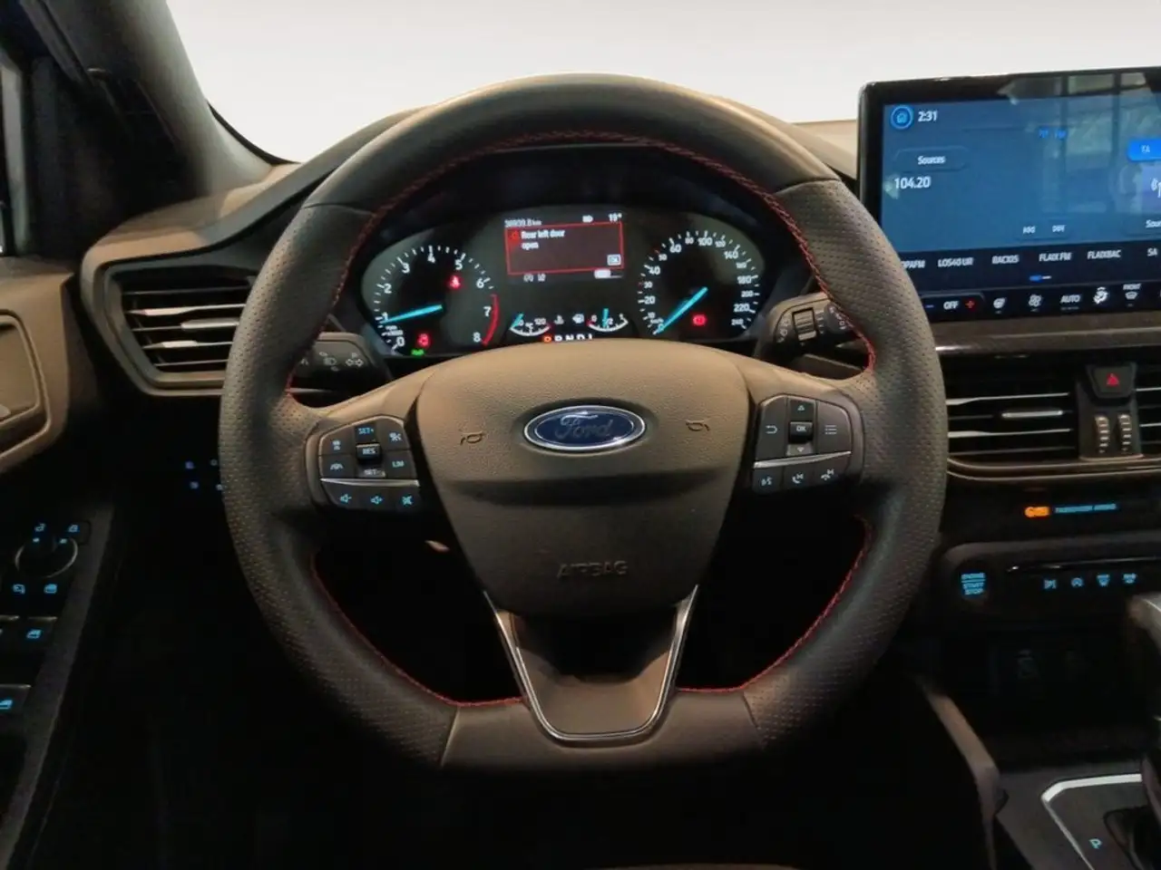 Ford Focus Sportbreak 1.0 Ecoboost MHEV ST-Line 155 Aut. — Galería del vehículo 7
