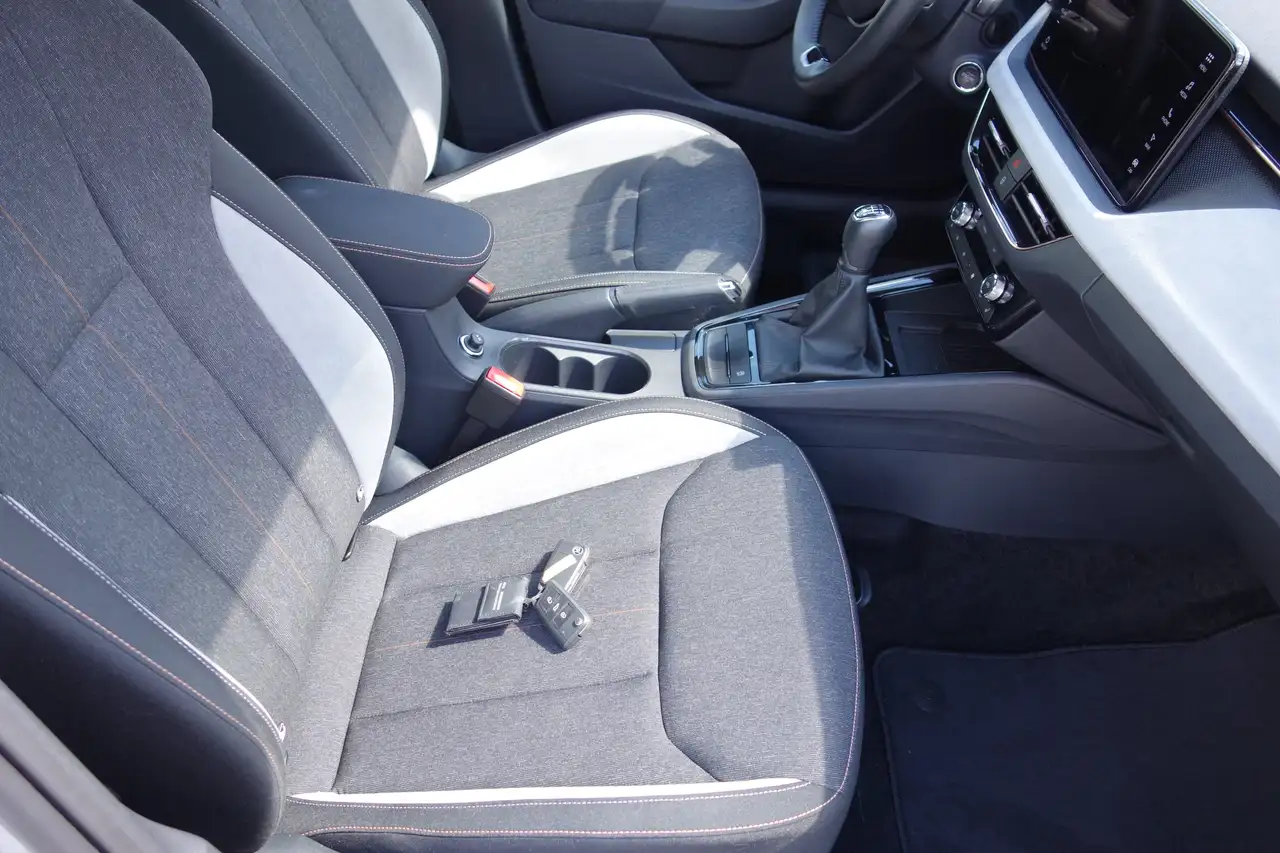 Skoda Scala Selection Navi / beh. Lenkrad / Steelgrey — Vehicle gallery 13