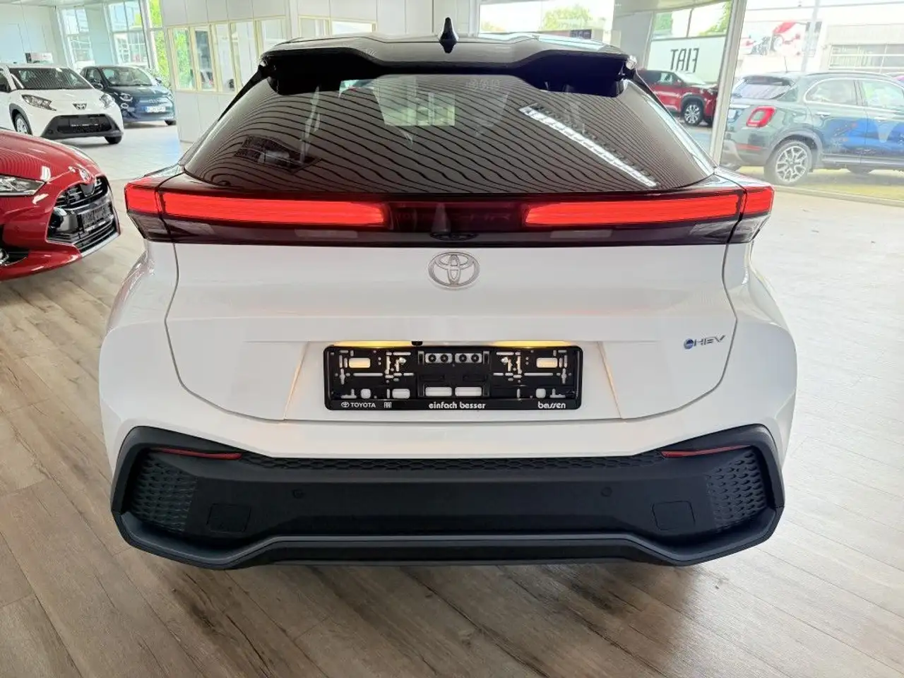 Toyota C-HR 1.8 Hybrid Team Deutschland — Galerie du véhicule 4