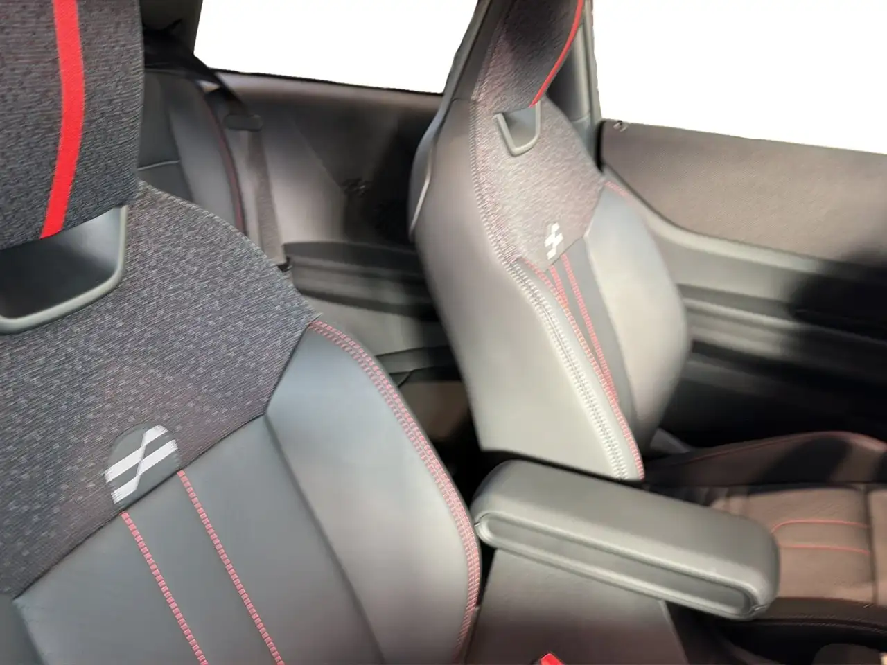 MINI Cooper C 360° HEAD-UP PANO RFK HIFI LENKRADHZ BT — معرض صور السيارة 17