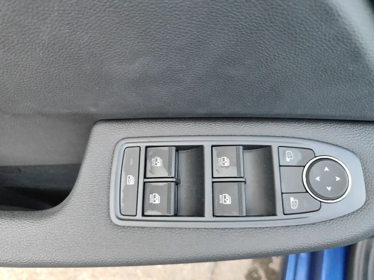Renault Clio EVOLUTION TCe 90 — معرض صور السيارة 14