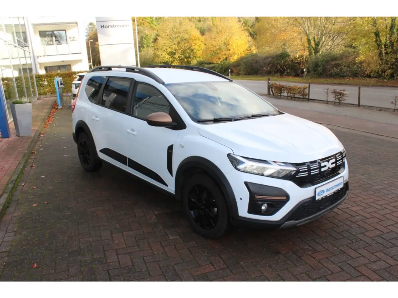 Dacia Jogger EXTREME+, NAVI, BEH. SITZE,TWA, KM, RFK, PDC, — معرض صور السيارة 4