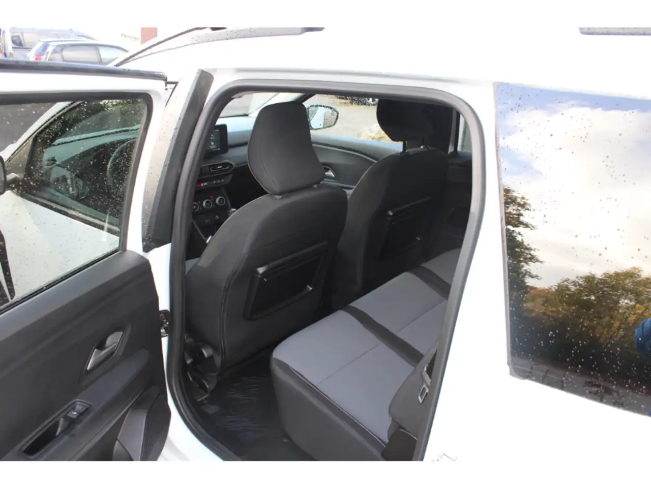 Dacia Jogger EXTREME+, NAVI, BEH. SITZE,TWA, KM, RFK, PDC, — معرض صور السيارة 7