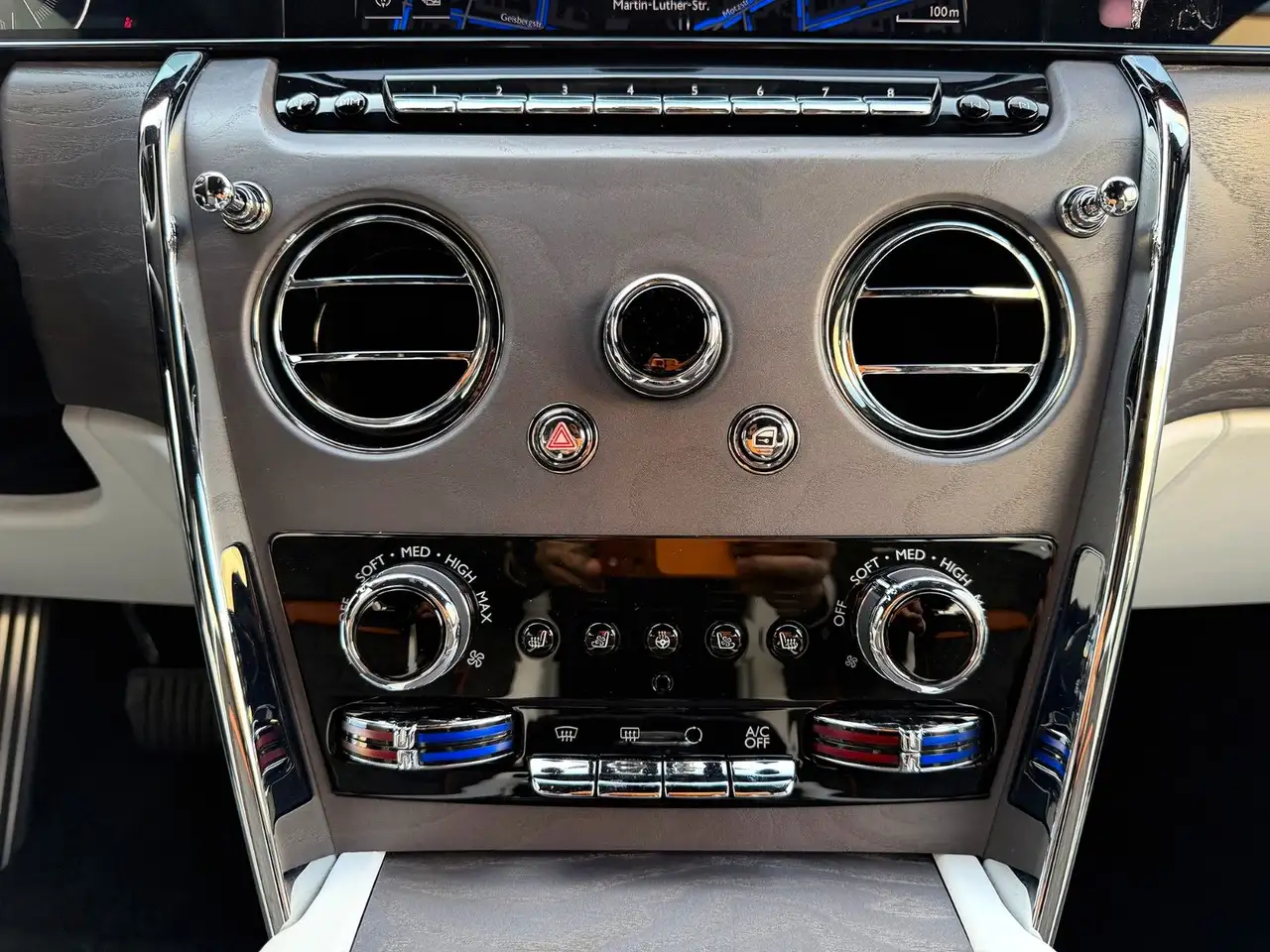 Rolls-Royce Cullinan 4 Seats Audio Series II heated&cooled — معرض صور السيارة 29