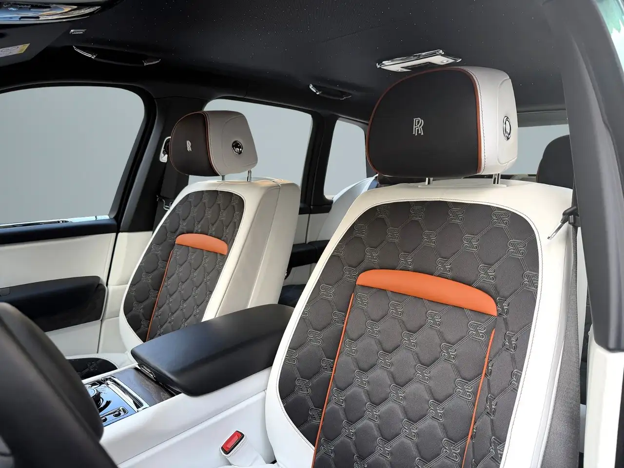 Rolls-Royce Cullinan 4 Seats Audio Series II heated&cooled — معرض صور السيارة 4