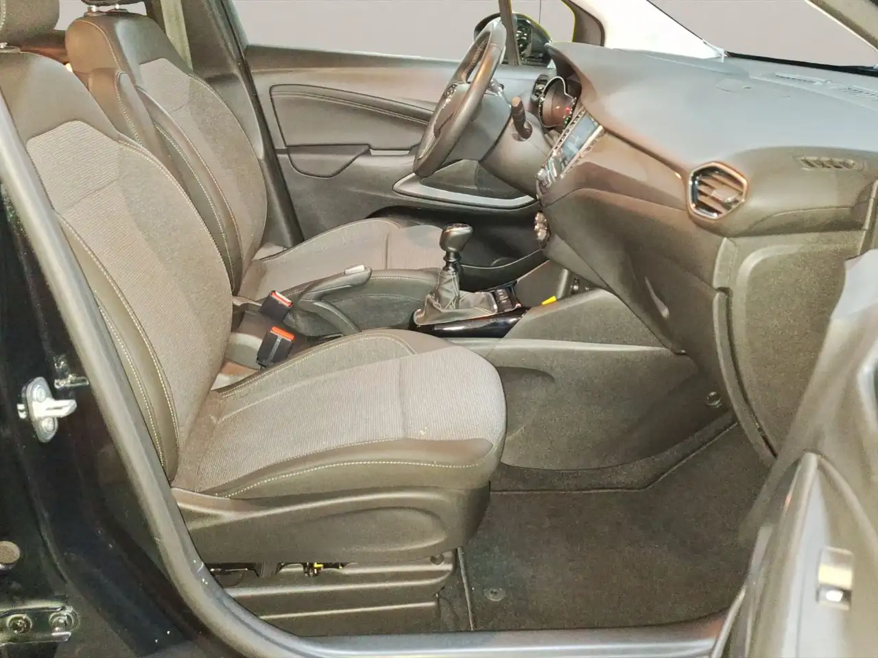Opel Crossland 1.2 Turbo Elegance Paket LED+Navi+SHZ — معرض صور السيارة 14
