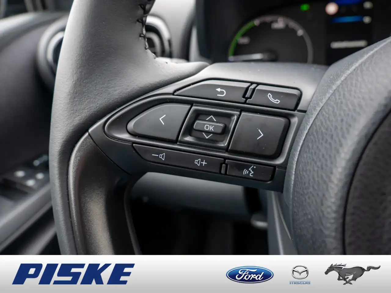 Mazda 2 Hybrid Exclusive-Line — معرض صور السيارة 17