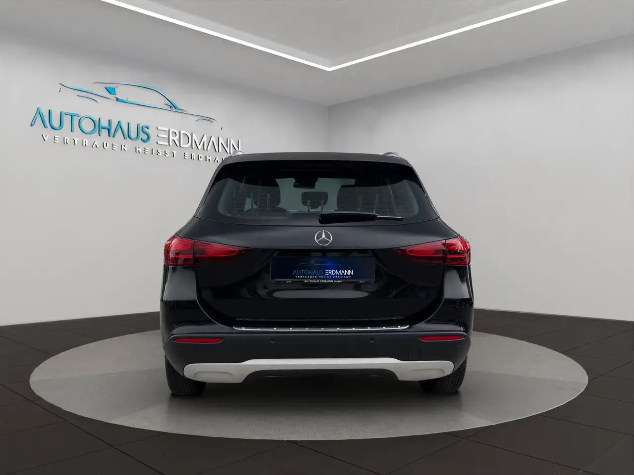 Mercedes-Benz GLA 200 Automatik*Navi*LED*Park-Paket*1.Hand — Galería del vehículo 7