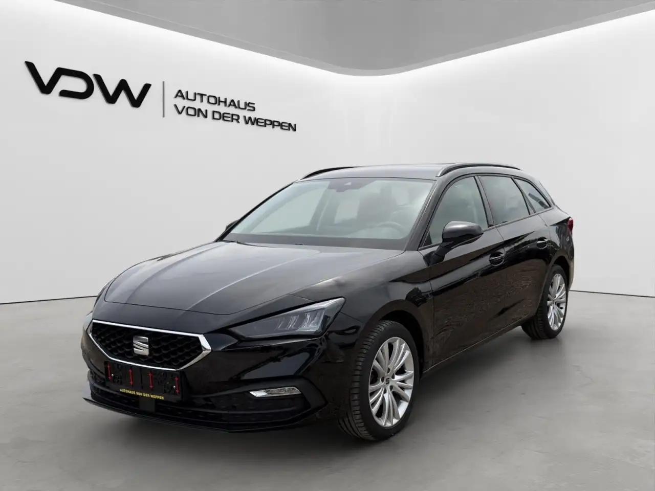SEAT Leon Sportstourer 1.5 TSI 85 kW Style Edition Klima — معرض صور السيارة 2