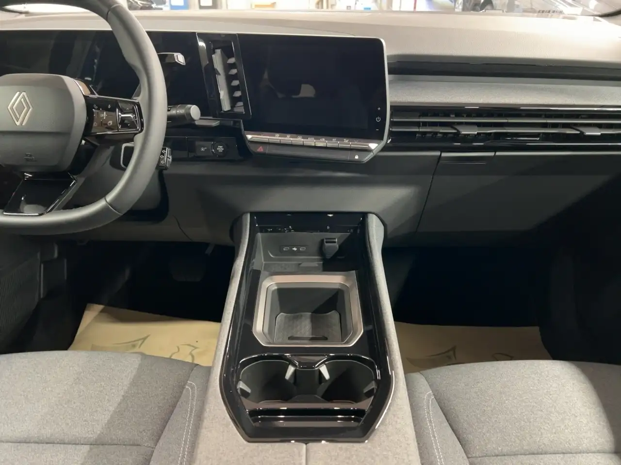 Renault Austral EVOLUTION TCe 160 AUTOMATIK RÜCKFAHRKAMERA — Vehicle gallery 12