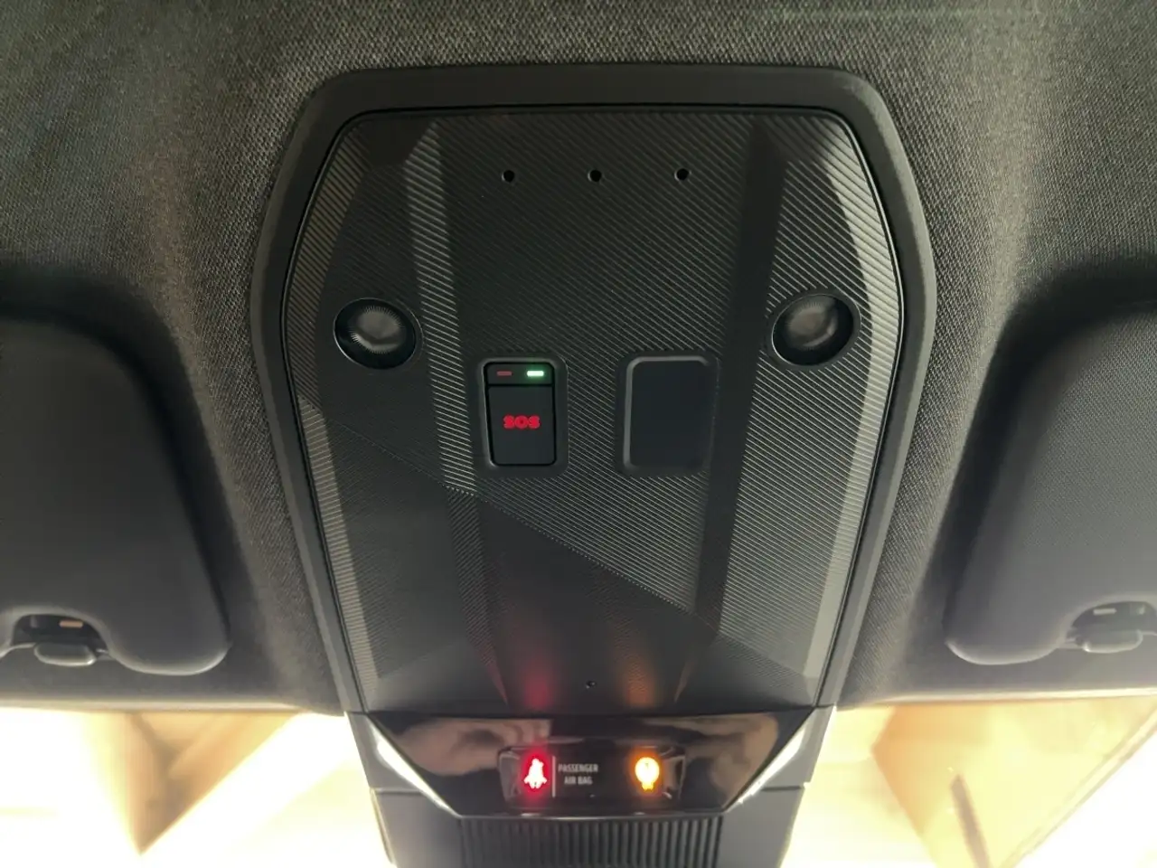 Renault Austral EVOLUTION TCe 160 AUTOMATIK RÜCKFAHRKAMERA — Vehicle gallery 16