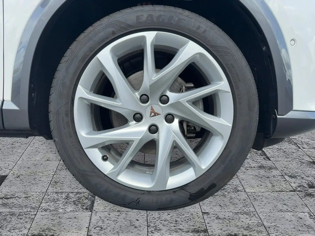 CUPRA Formentor 1.5 TSI LED+RFK+ACC+SHZ+LM — Vehicle gallery 8