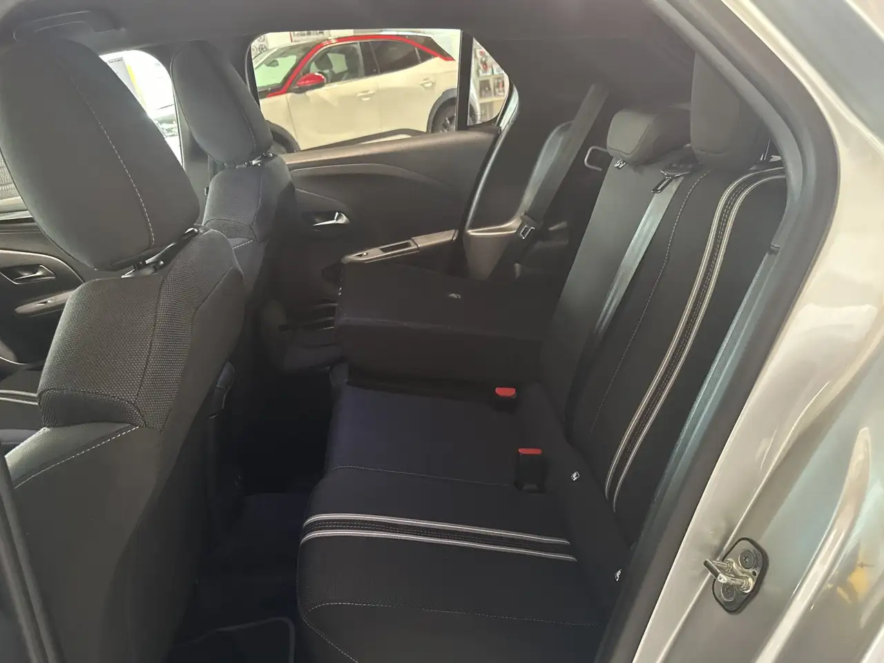 Opel Corsa F GS NAVI LED — Vehicle gallery 15