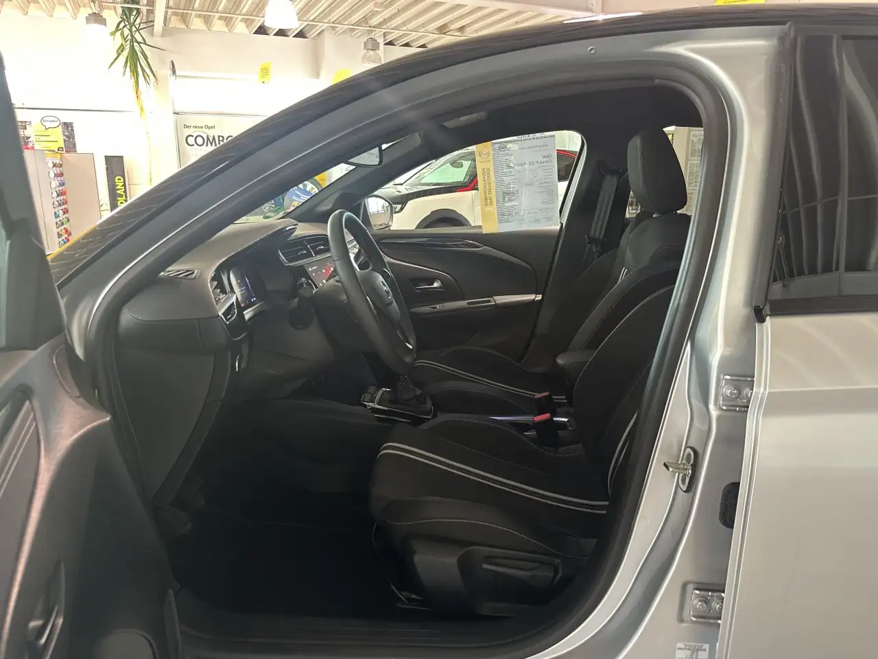 Opel Corsa F GS NAVI LED — Vehicle gallery 9