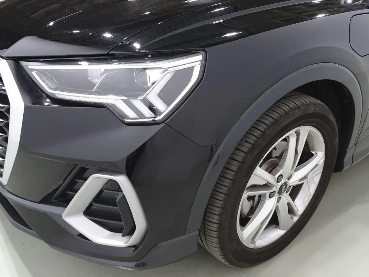 Audi Q3 Sportback 45 TFSIe S line S-tronic — Galería del vehículo 6