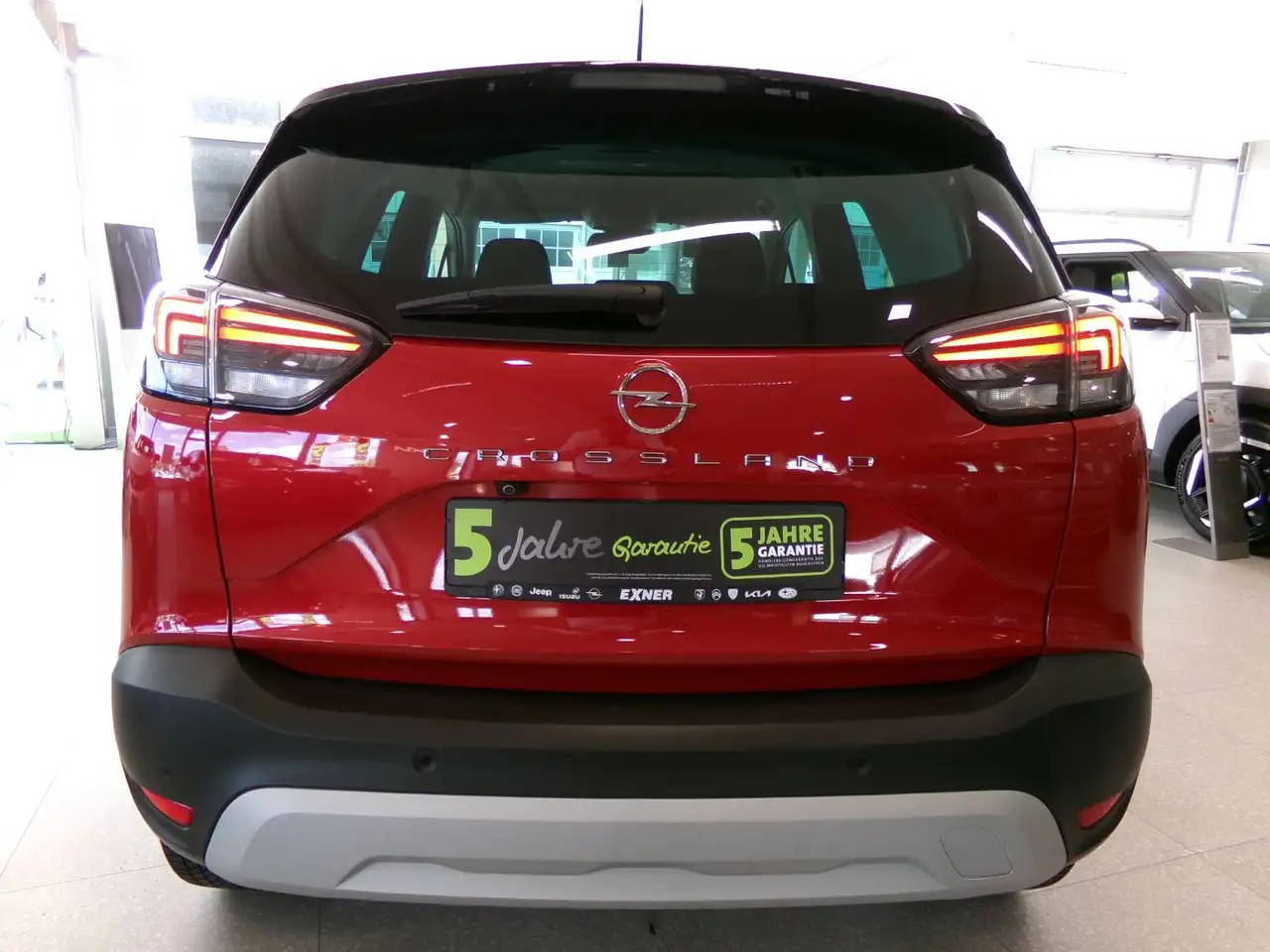 Opel Crossland 1.2 Turbo ELEGANCE LED+Navi+2xKlima+LM — Vehicle gallery 12