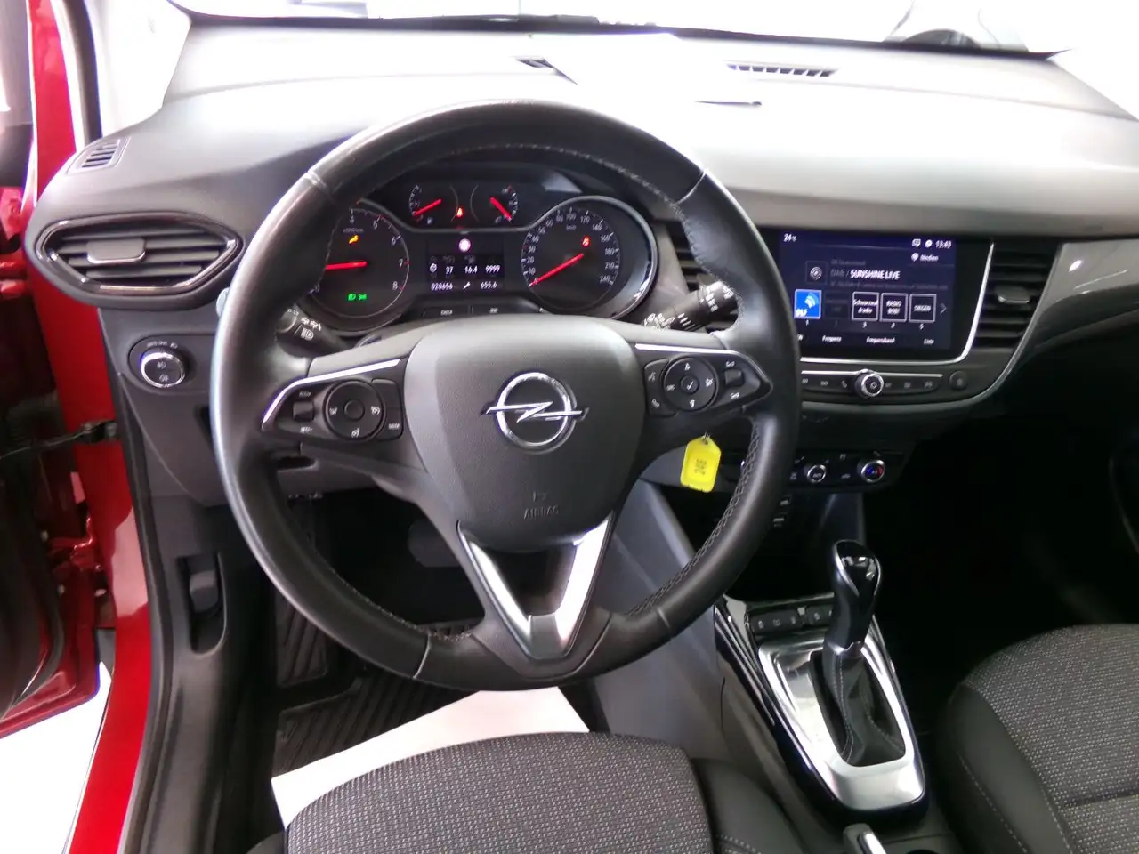 Opel Crossland 1.2 Turbo ELEGANCE LED+Navi+2xKlima+LM — Vehicle gallery 18