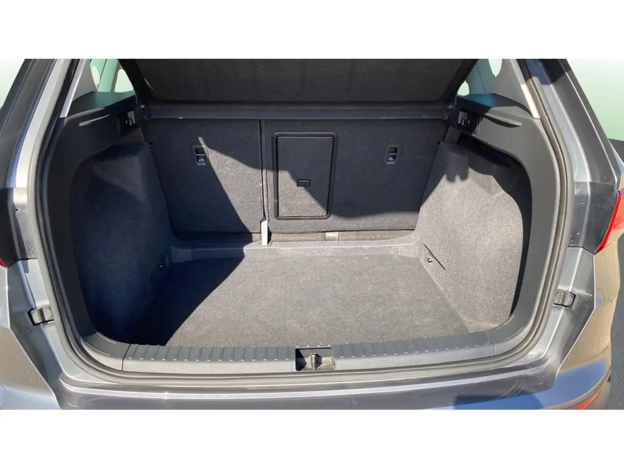 SEAT Ateca 1.5 EcoTSI S&S Style XM DSG — معرض صور السيارة 14