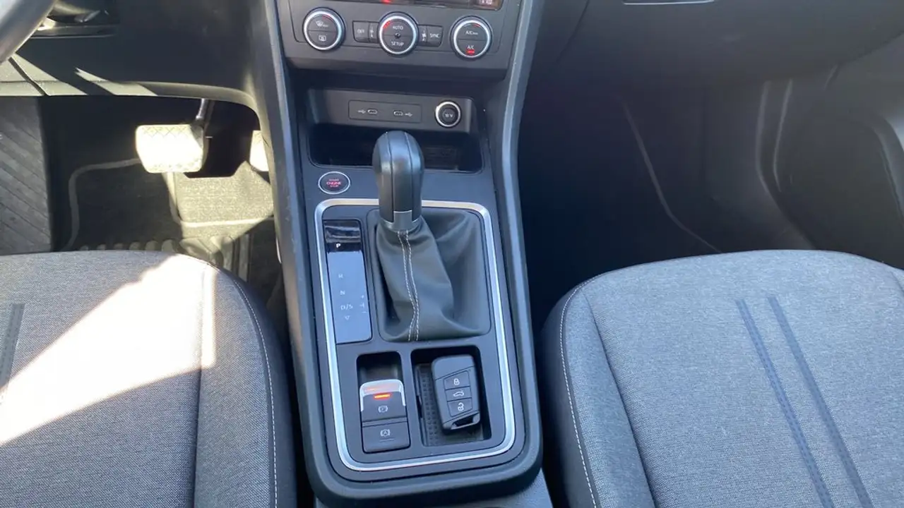 SEAT Ateca 1.5 EcoTSI S&S Style XM DSG — معرض صور السيارة 10