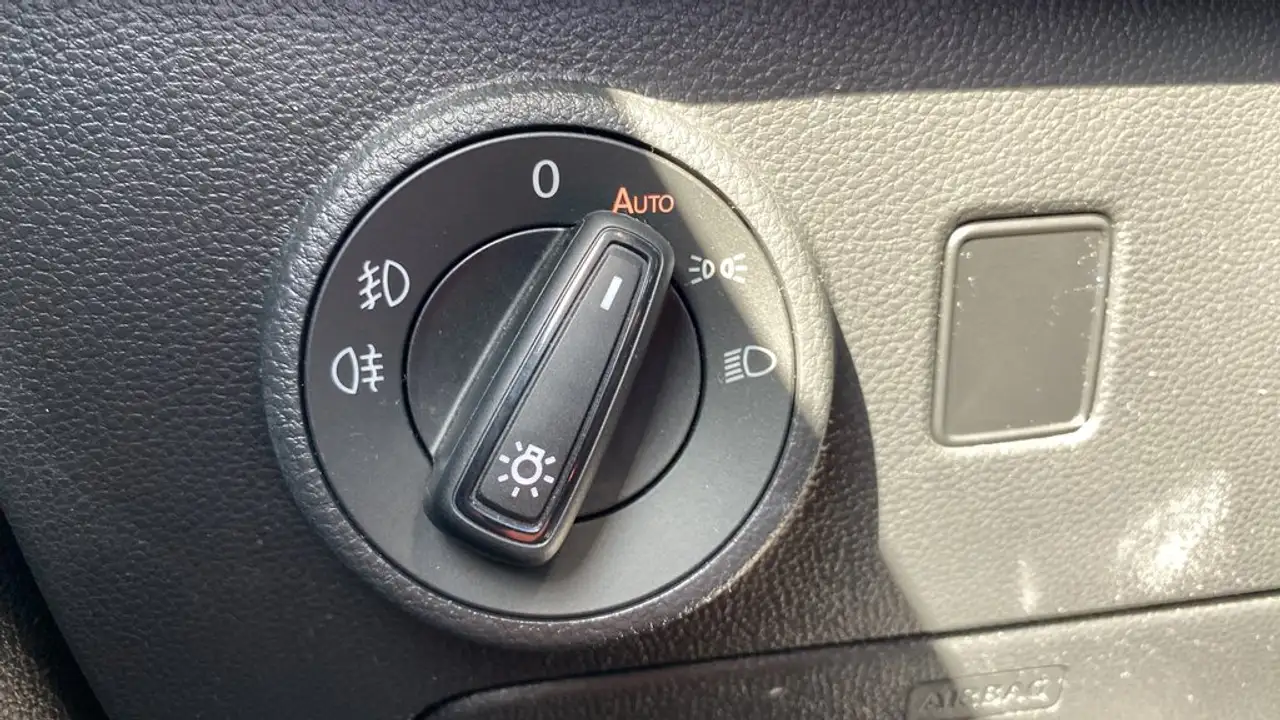 SEAT Ateca 1.5 EcoTSI S&S Style XM DSG — معرض صور السيارة 31