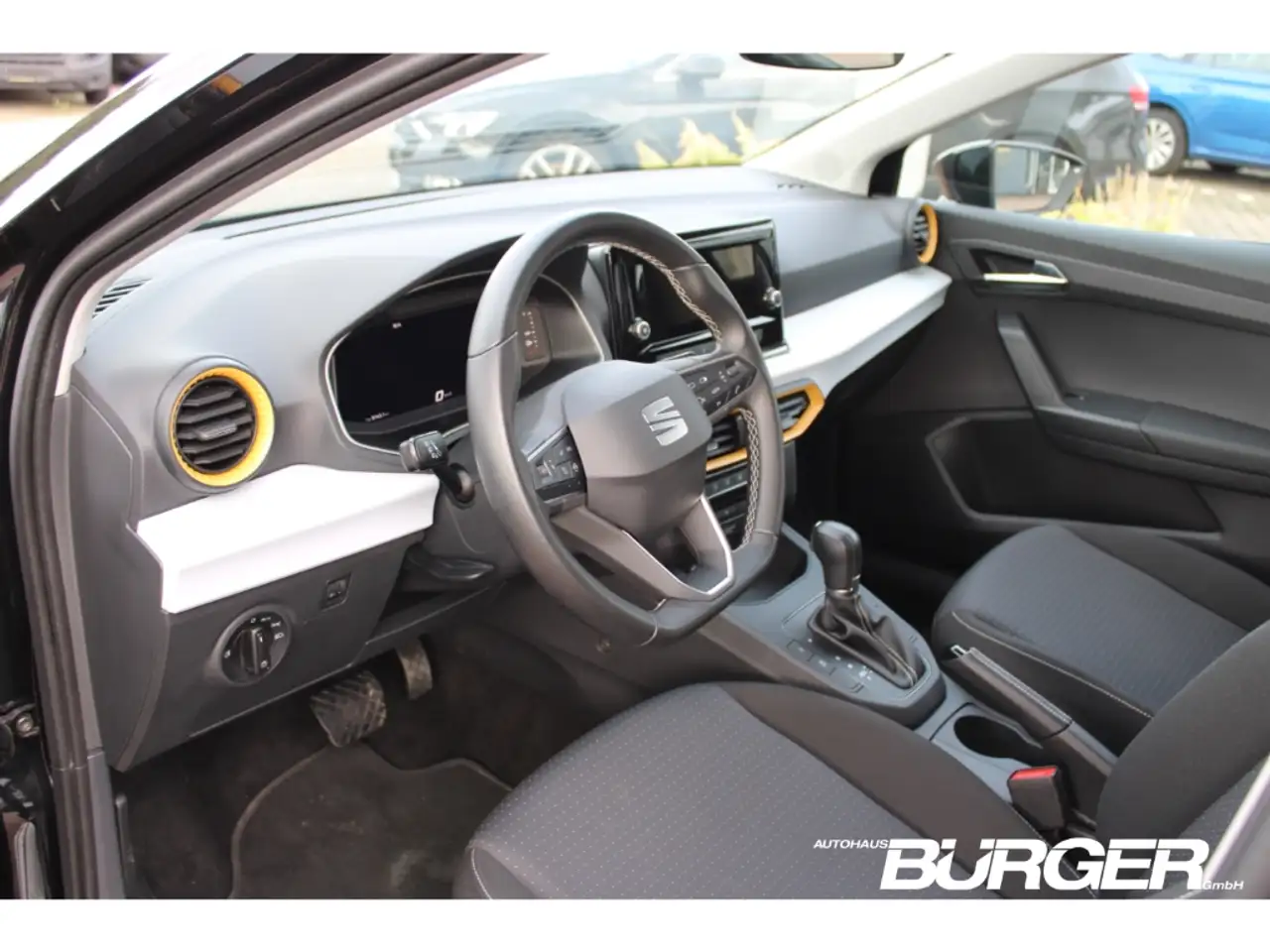 SEAT Ibiza Style Edition DSG Kamera LED SitzHZG Tempomat CarP — Galerie du véhicule 9