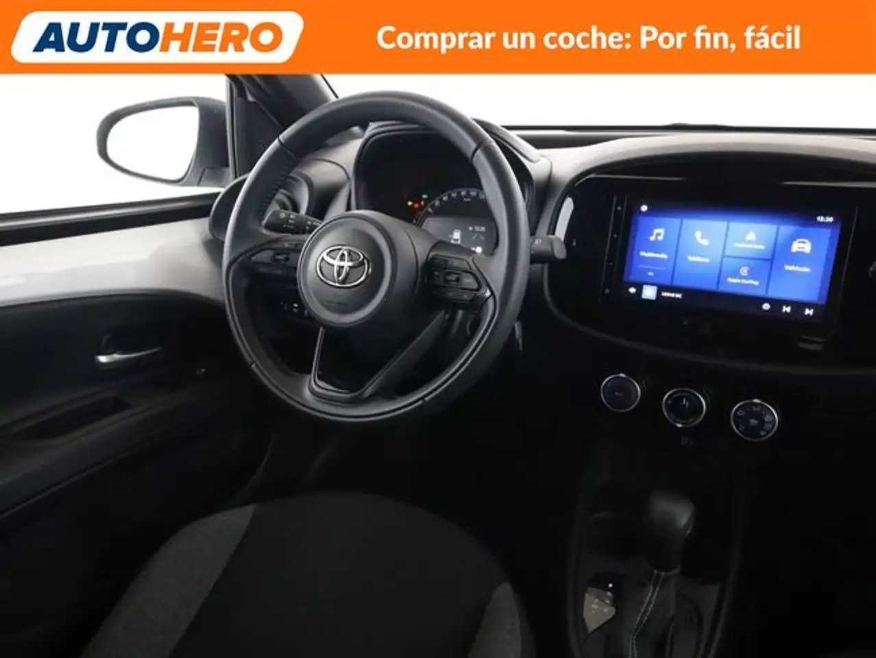 Toyota Platz 1.0 Play — معرض صور السيارة 14