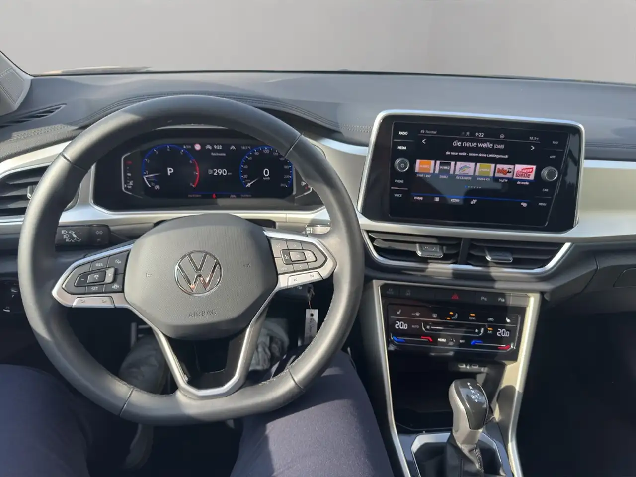 Volkswagen T-Roc Life 1.5 TSI DSG Move — Vehicle gallery 13