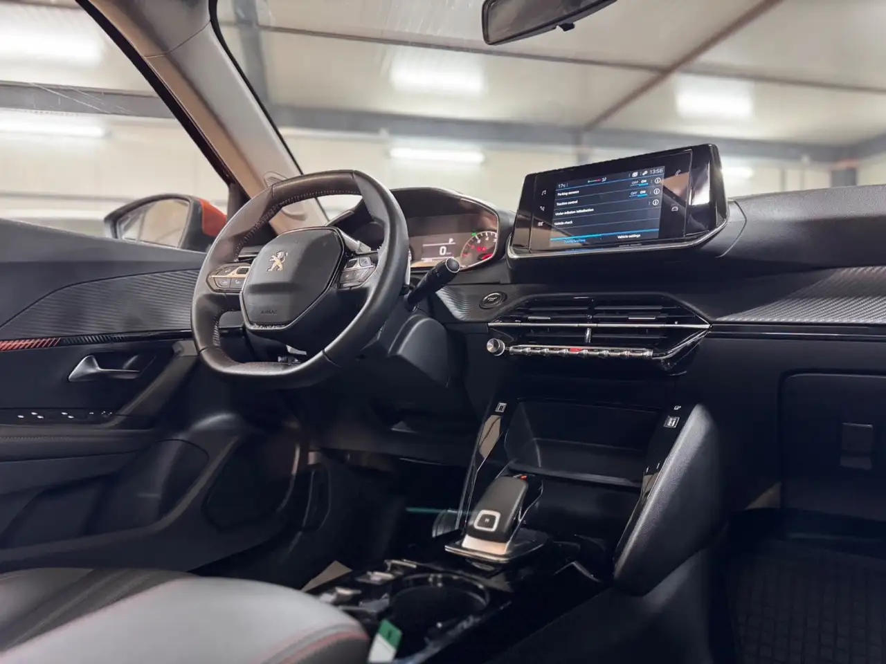 Peugeot 2008 Allure*PANO*KAM*LEDER*UVM — Galerie du véhicule 12