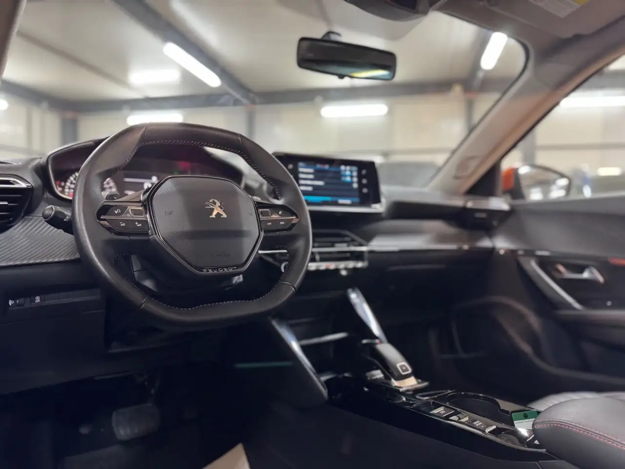 Peugeot 2008 Allure*PANO*KAM*LEDER*UVM — Galerie du véhicule 10