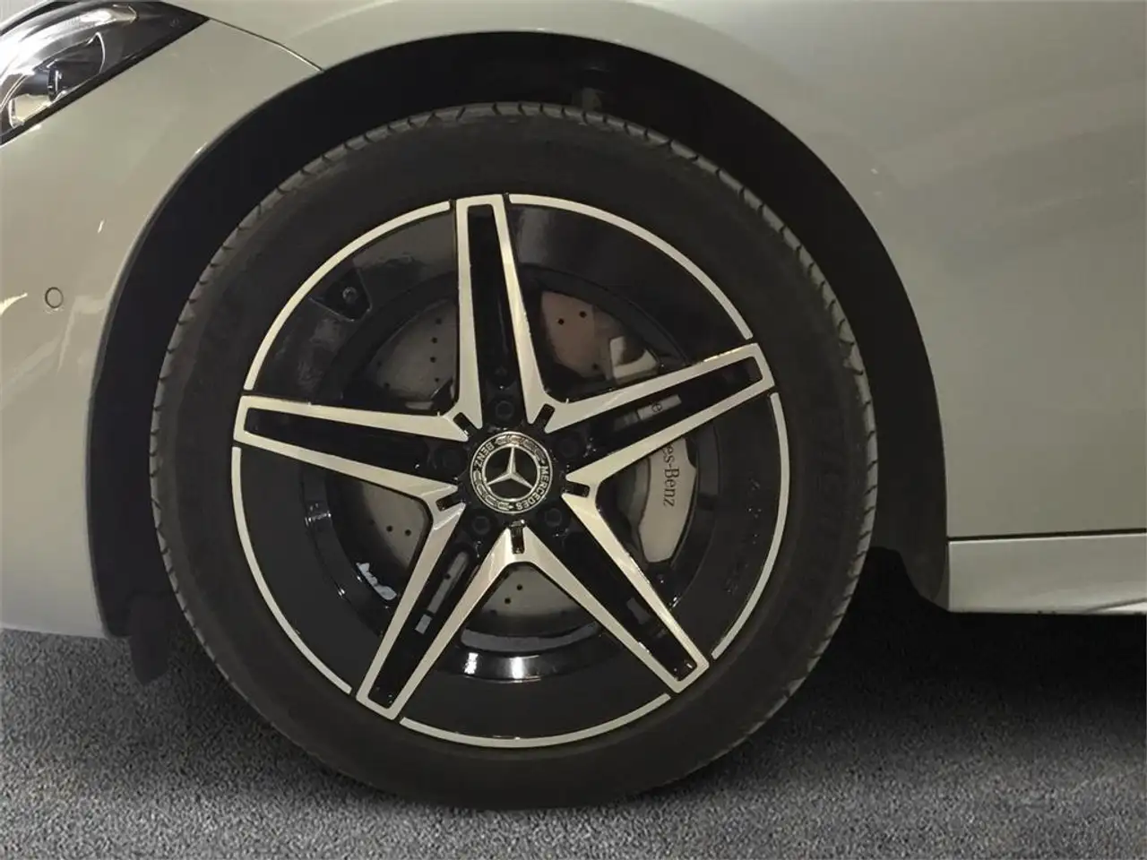 Mercedes-Benz C 300 d e Berlina — Galerie du véhicule 6
