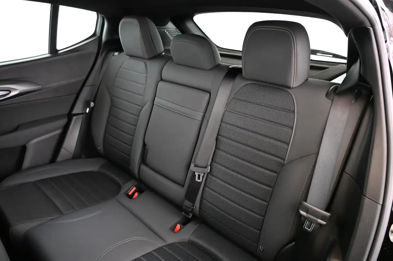 Alfa Romeo Tonale 1.3 PHEV 280 Q4 Ti LED/NAVI/ACC/KAMERA/18 — Vehicle gallery 27