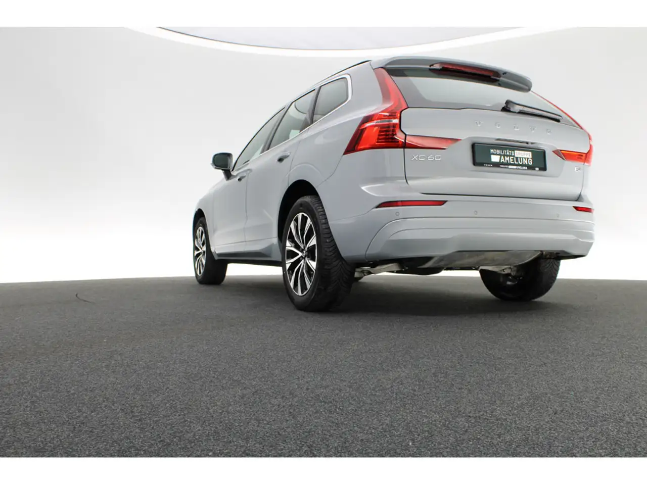 Volvo XC60 B4 Core SHZ KAMERA FACEL. STANDHZ LED — معرض صور السيارة 12