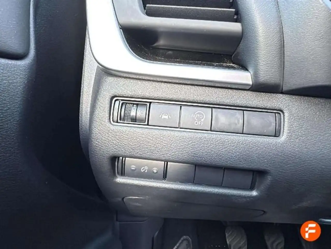 Nissan Qashqai DIG-T 103kW (140CV) mHEV 4x2 Tekna — Vehicle gallery 22