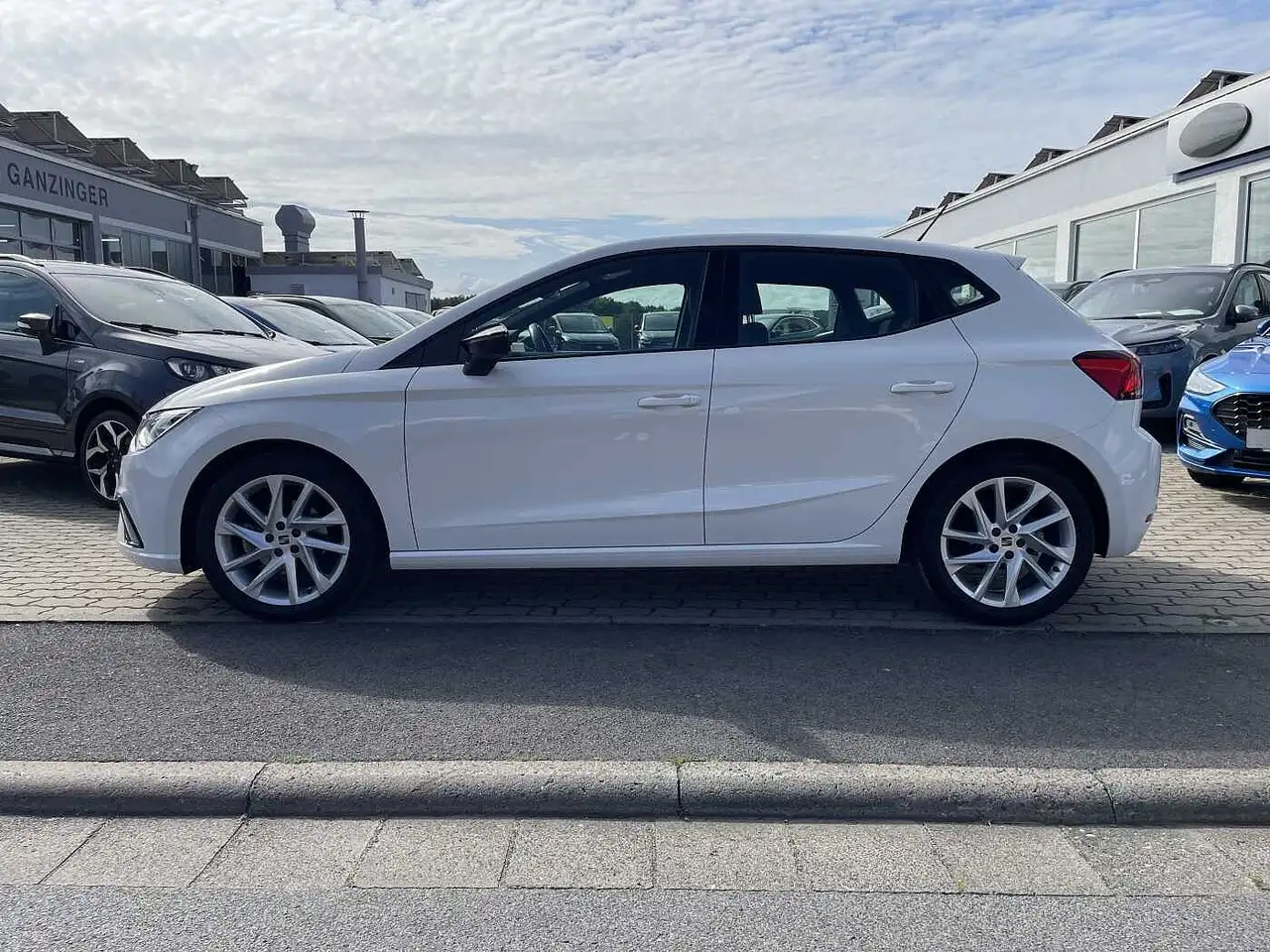 SEAT Ibiza FR Automatik 5-tg, 1.HAND+GARANTIE+LED+ACC+NAVI+DA — Galerie du véhicule 2