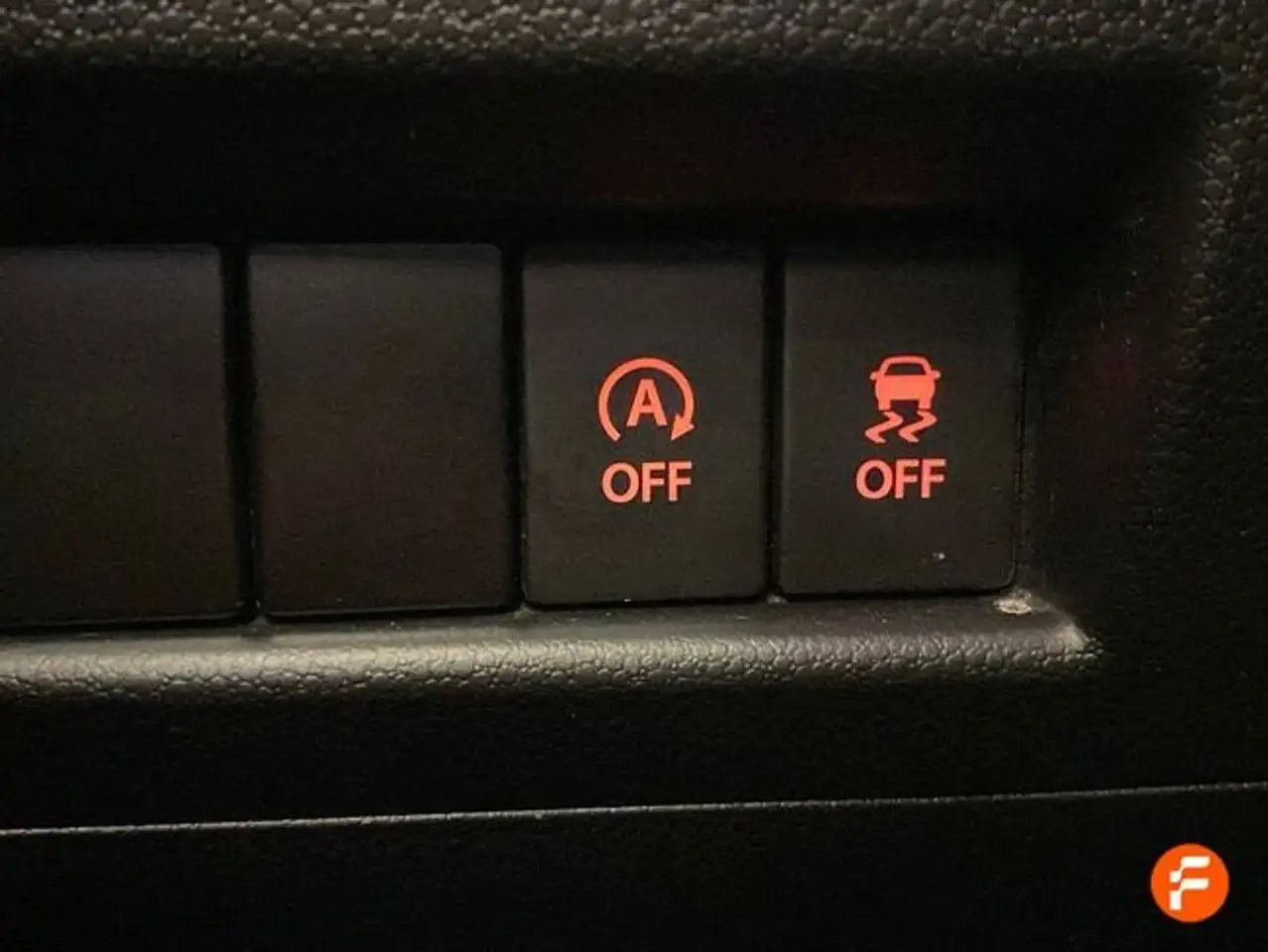 Suzuki Ignis 1.2 GLX Mild Hybrid — معرض صور السيارة 34