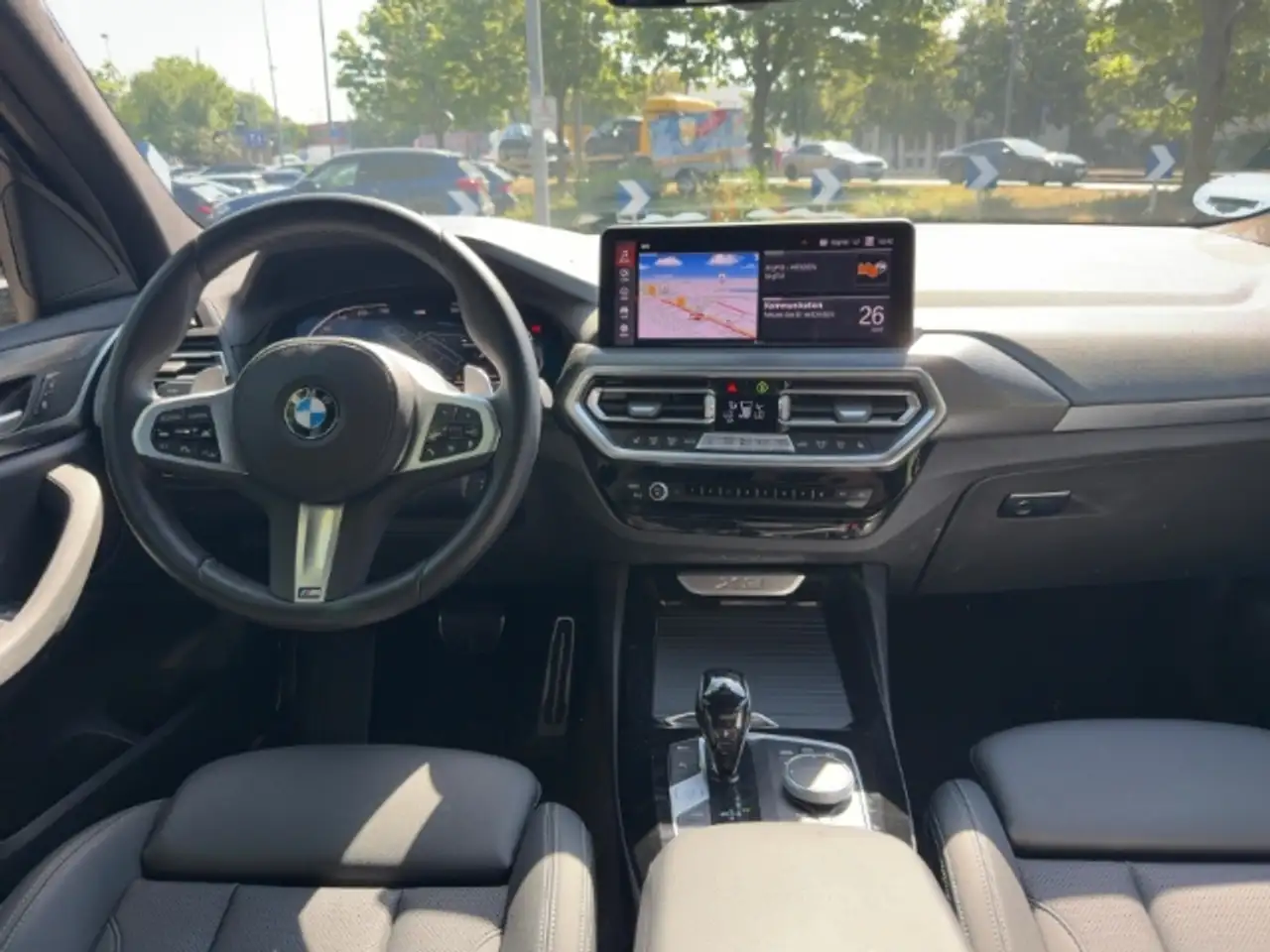 BMW X3 xDrive 20i M-Sport NAVI HiFi LED ParkAsisst Ambien — معرض صور السيارة 8