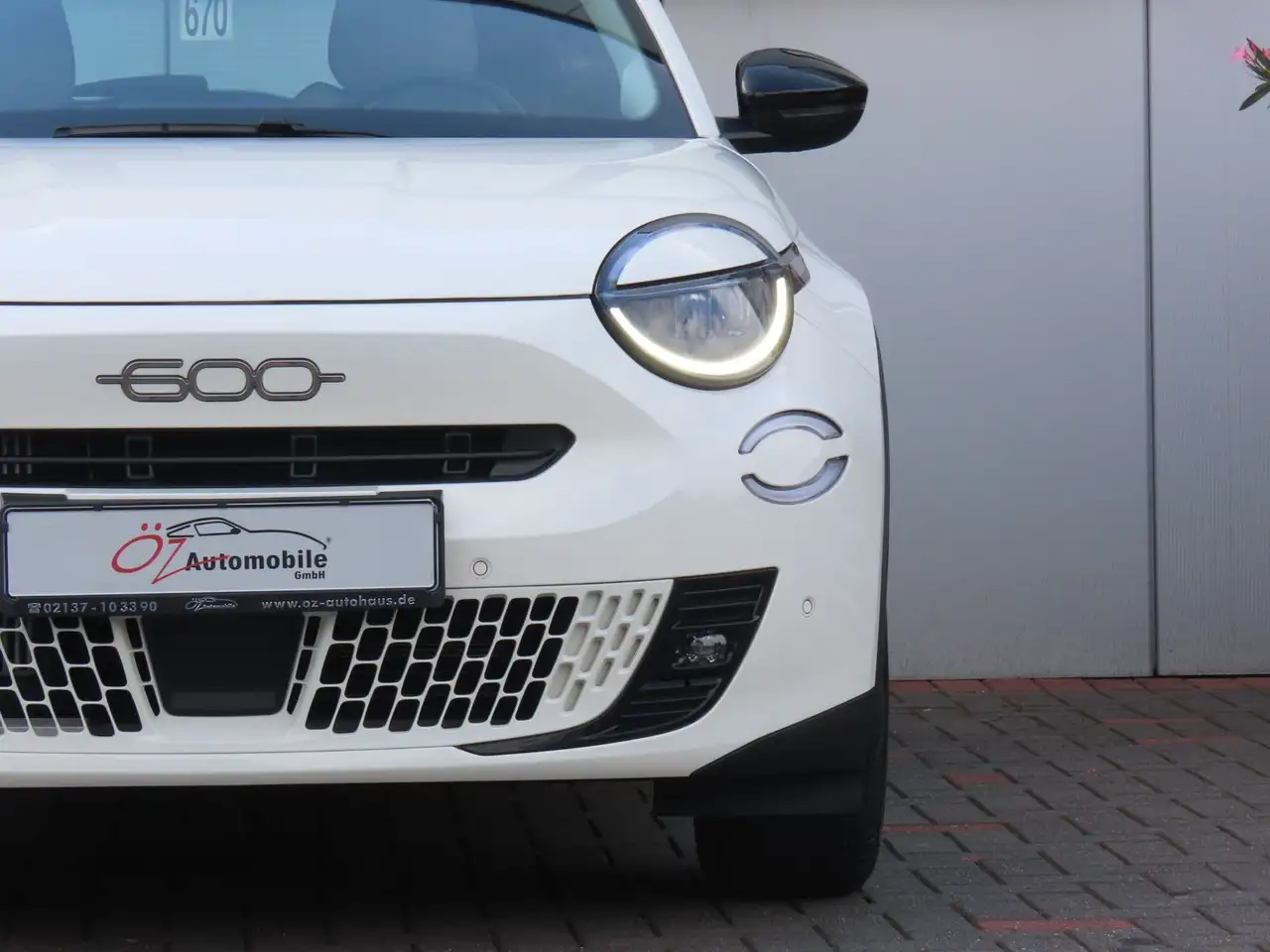 Fiat 600 1.2 Hybrid T3 Autom. Klimaauto. Sitzheizung — Vehicle gallery 4