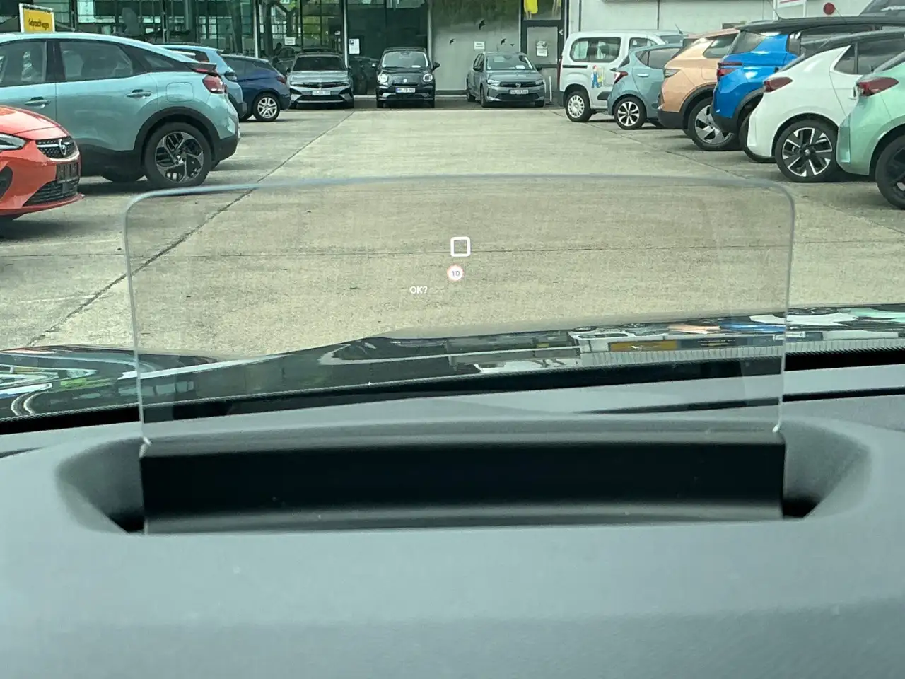 Citroen C4 1.2 Max inkl. Inspektionspaket Big Deal! — Galerie du véhicule 12