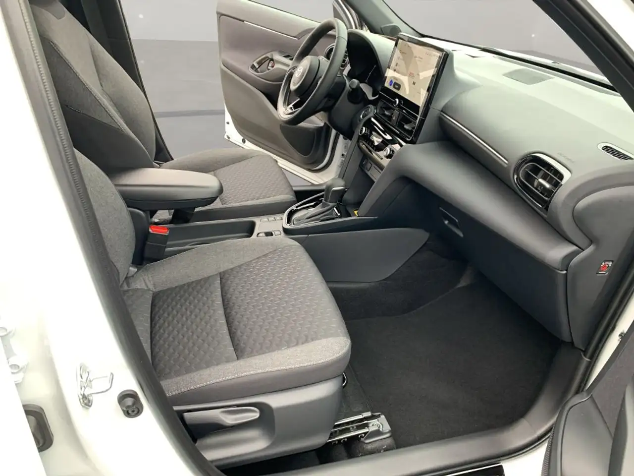 Toyota Yaris Cross Hybrid 130 1.5 VVT-i Teamplayer* — معرض صور السيارة 16