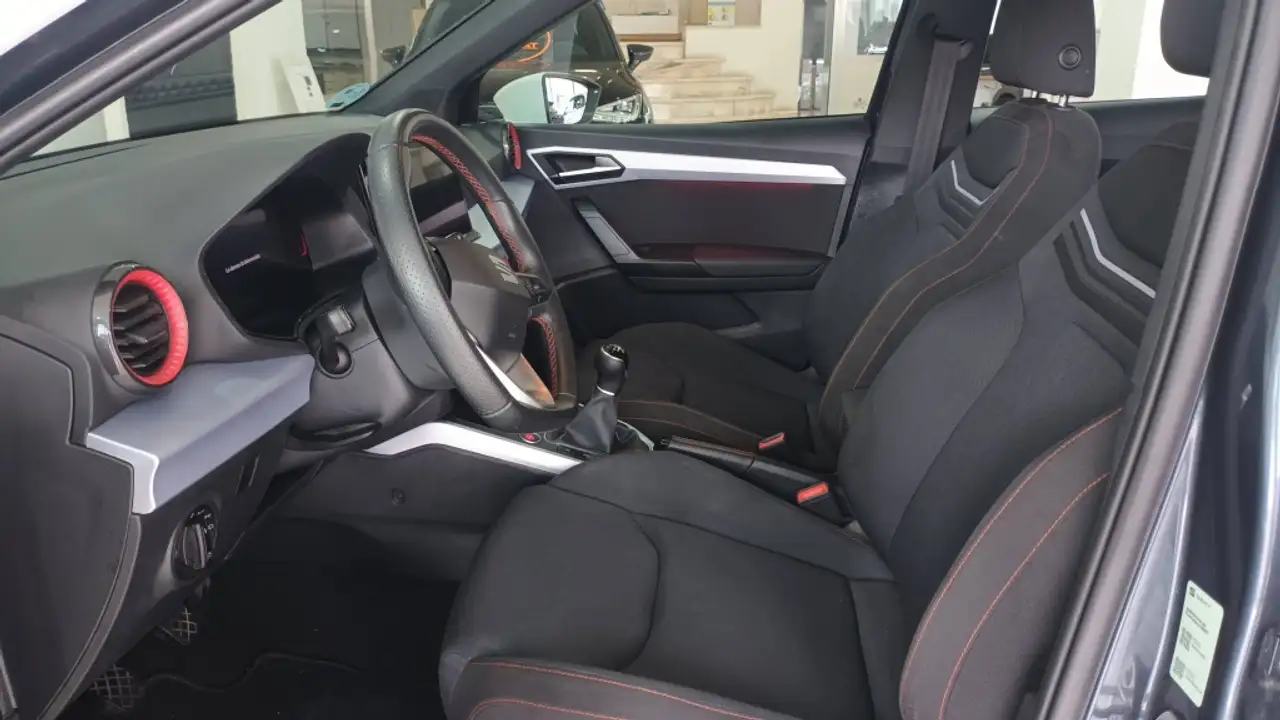 SEAT Arona 1.0 TSI S&S FR XM 115 — Galerie du véhicule 7
