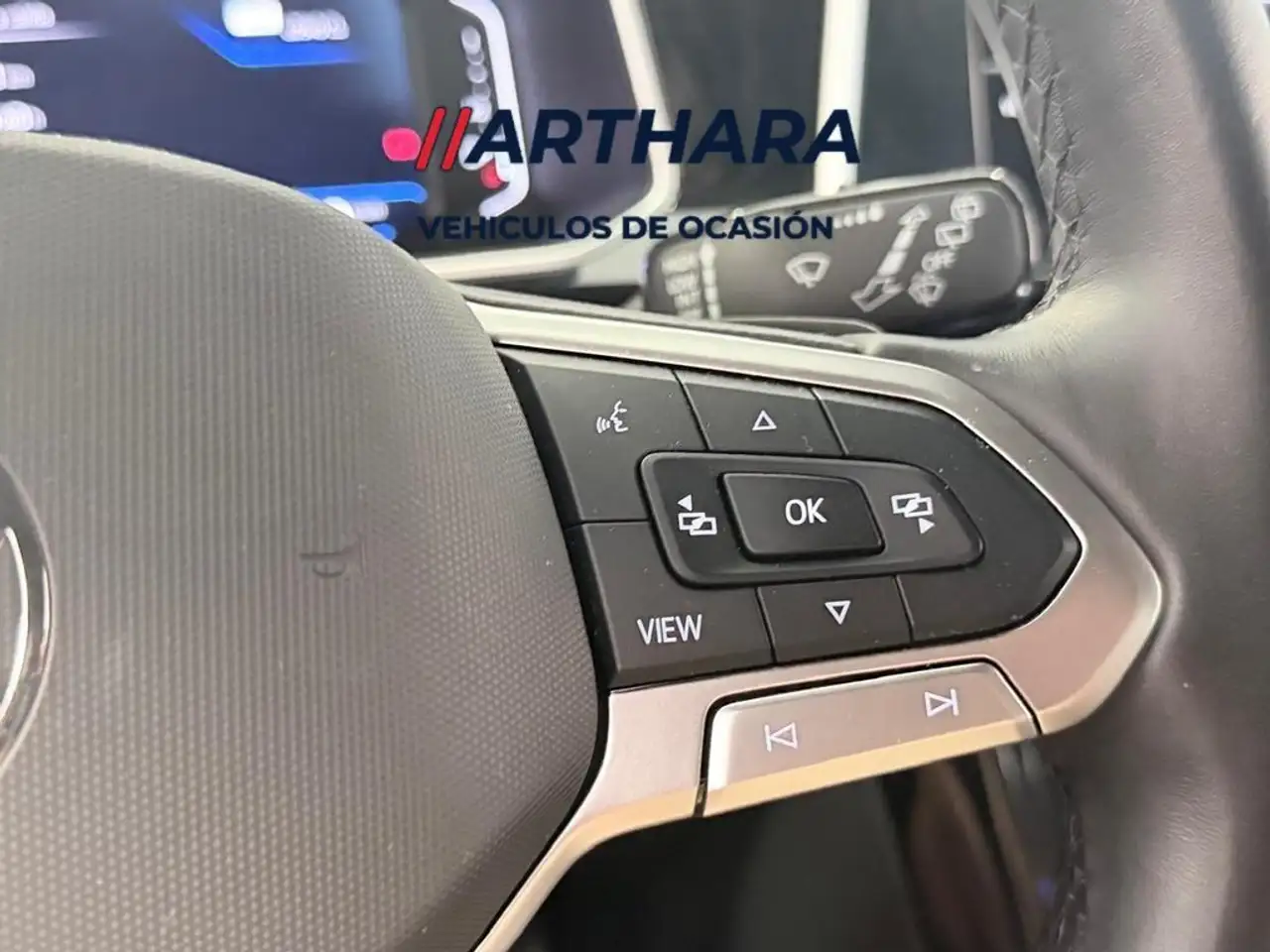 Volkswagen T-Roc 2.0TDI R-Line DSG7 110KW — Galería del vehículo 19