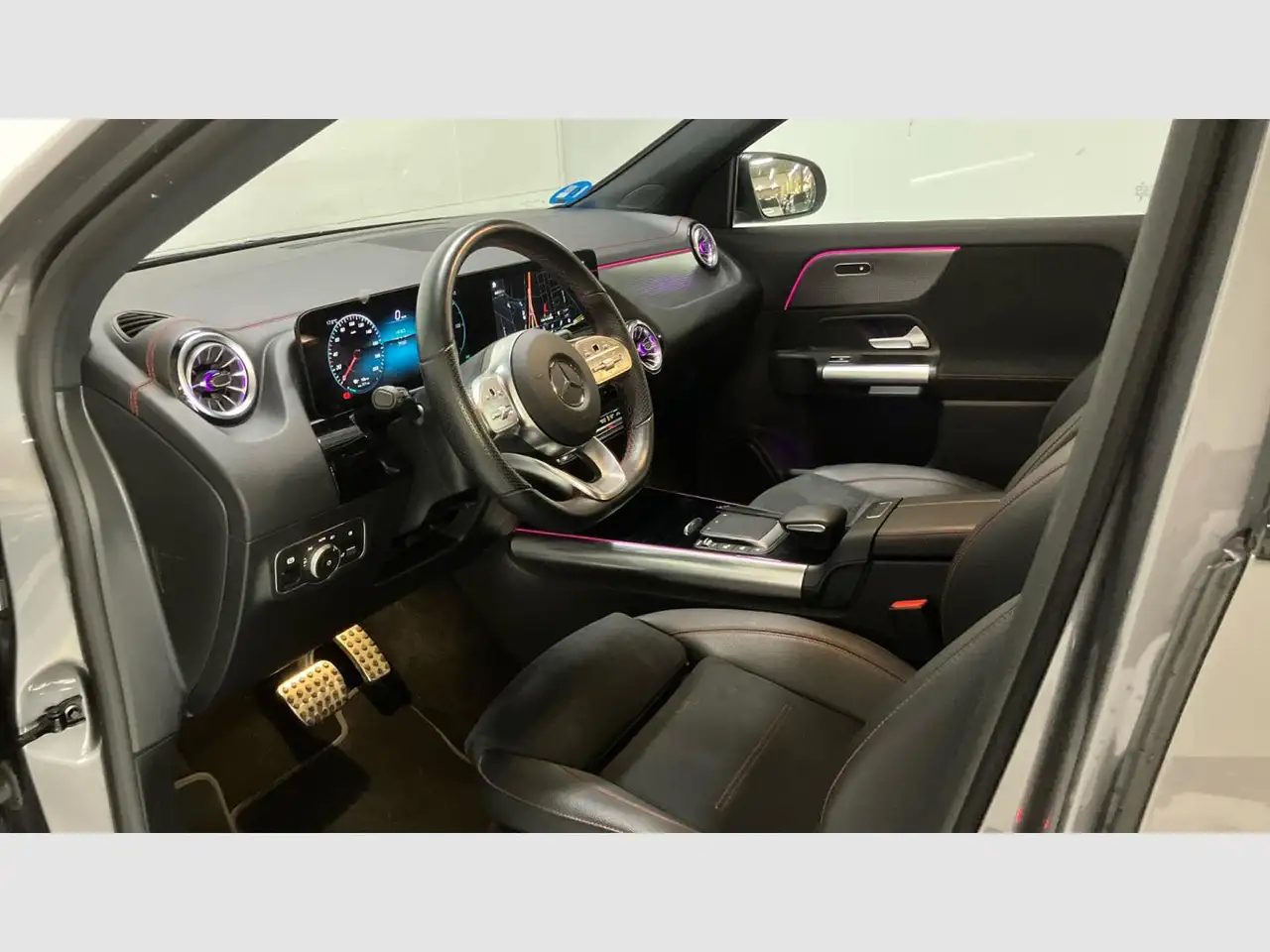 Mercedes-Benz EQA 250 + — Vehicle gallery 5