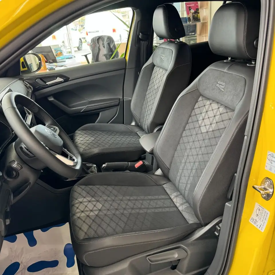 Volkswagen T-Cross 1.5 TSI R-Line — Galería del vehículo 8