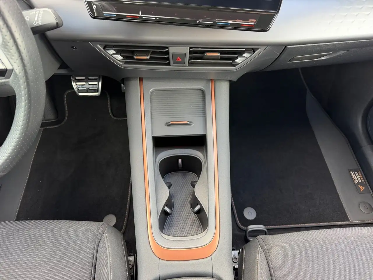 CUPRA Born 58kWh LED Sitzheizung DAB — Galerie du véhicule 12