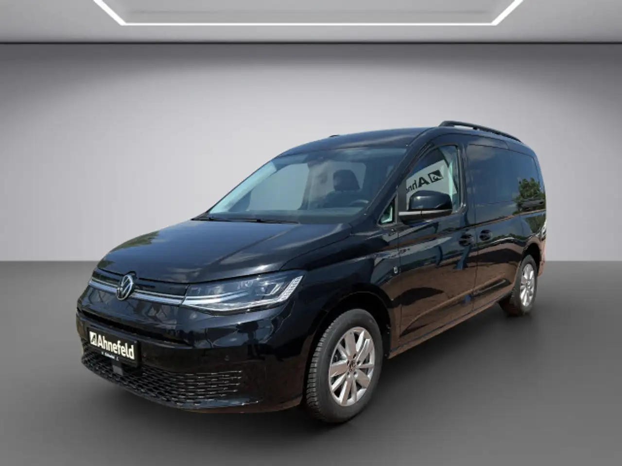 Volkswagen Caddy Maxi Life 5-Sitzer 1,5 TSI DSG — Vehicle gallery 2