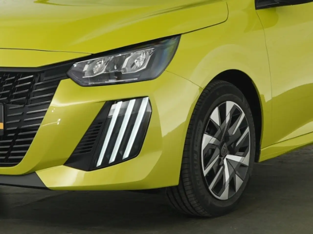Peugeot 208 ACTIVE PURE TECH+LED+RÜCKFAHRKAMERA+SITZHEIZUNG+PA — Galería del vehículo 18