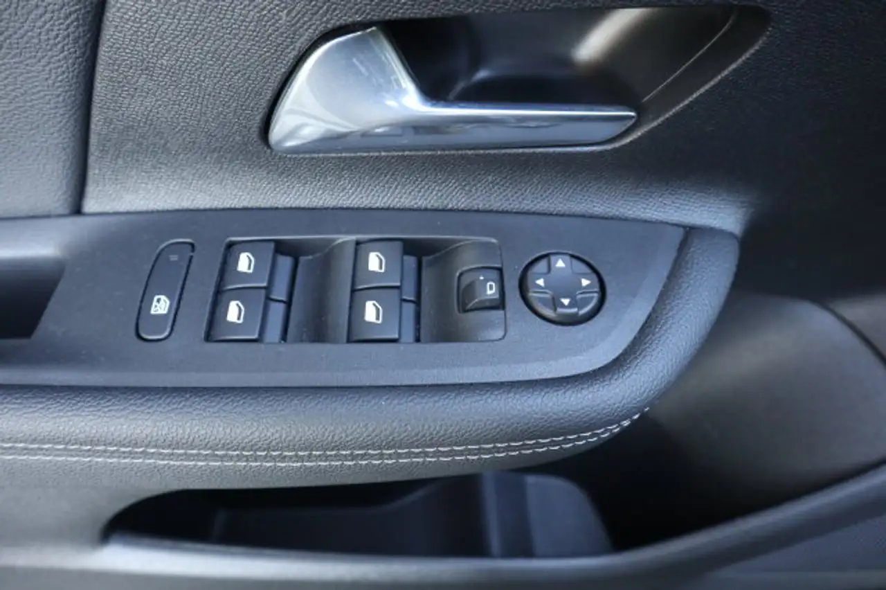 Opel Mokka Mokka GS / VIP BLITZ - Deal ! / NEU € 31.300,- — Vehicle gallery 9