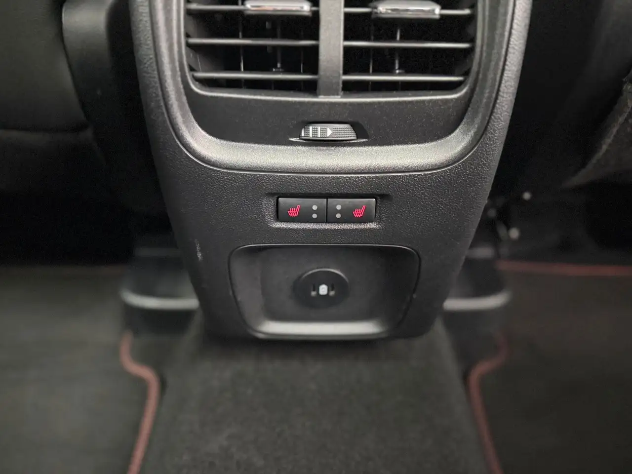 Ford Kuga 1.5 ST-Line X Automatik Pano|AHK|1.Hand|Kam — Galería del vehículo 15