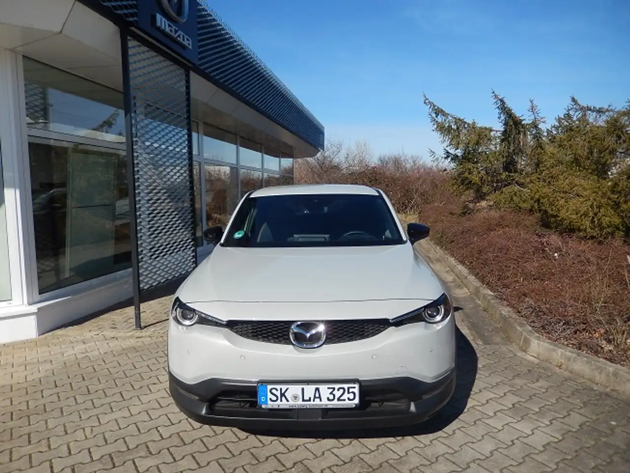Mazda MX-30 e-SKYACTIV R-EV ADVANTAGE IV — Galería del vehículo 3
