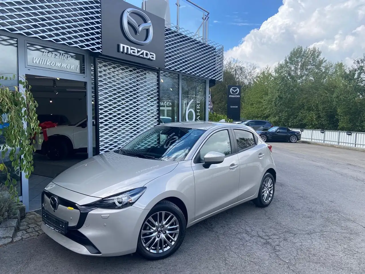 Mazda 2 Exclusive-Line 115 PS inkl. DRAS — Meschede - Freienohl